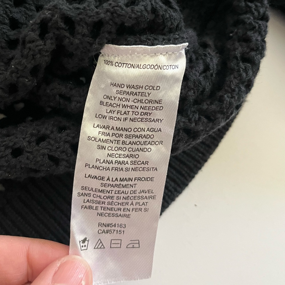 Calvin Klein Spring Sweater - Picture 4 of 4